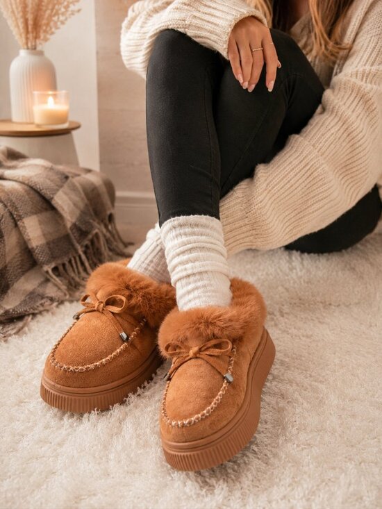 TINSTREE Shoes - TINSTREE Faux Fur Platform Slippers Camel Brown Women's Size 8 Cozy Moccasins